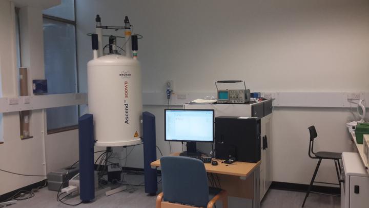 NMR Solid-state 300