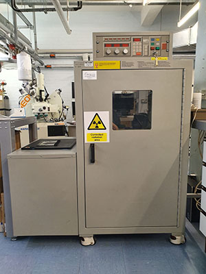 X-radiography System: 160kVX-Ray Cabinet