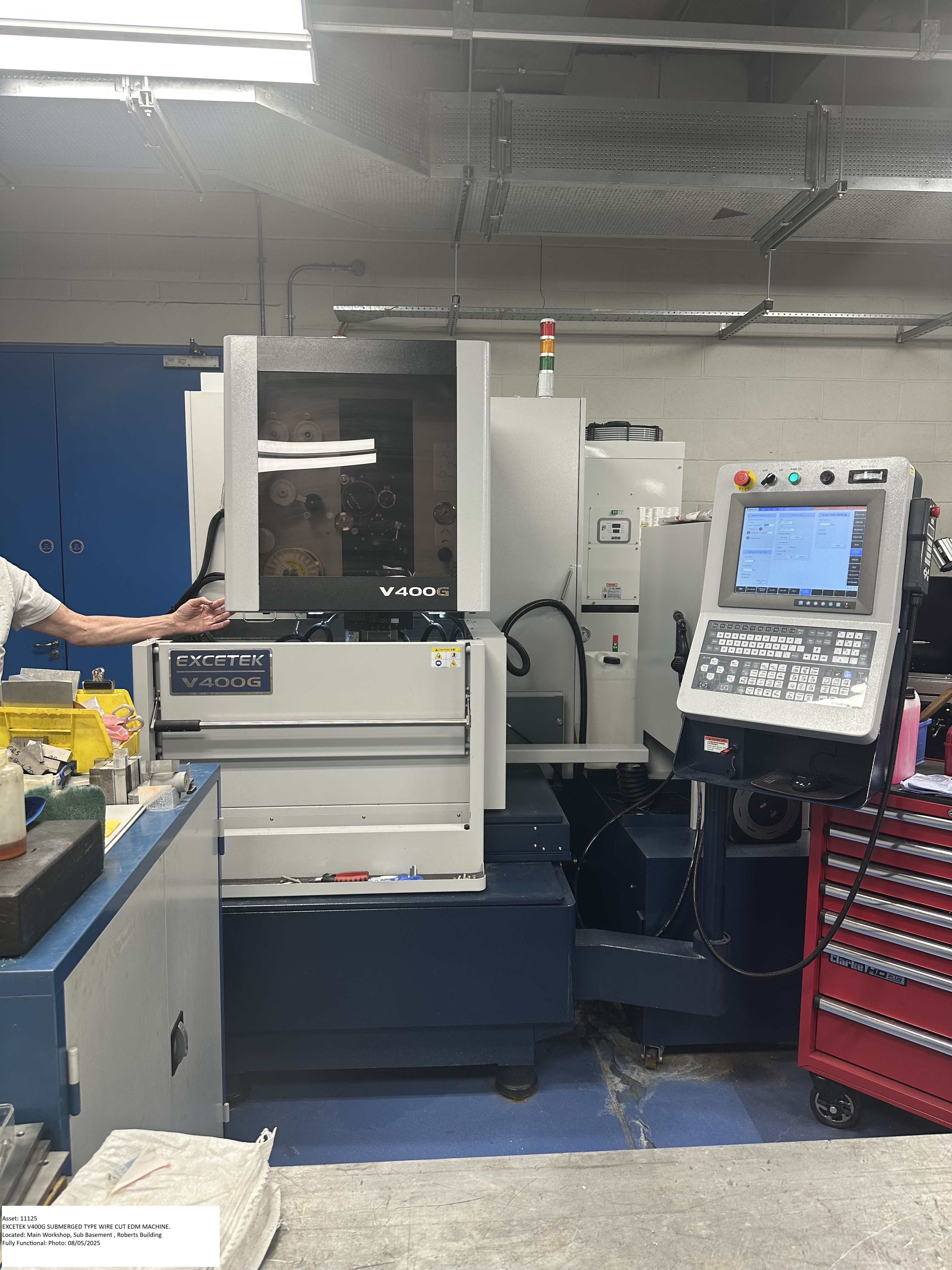 2025-EXCETEK V400G SUBMERGED TYPE WIRE CUT EDM MACHINE