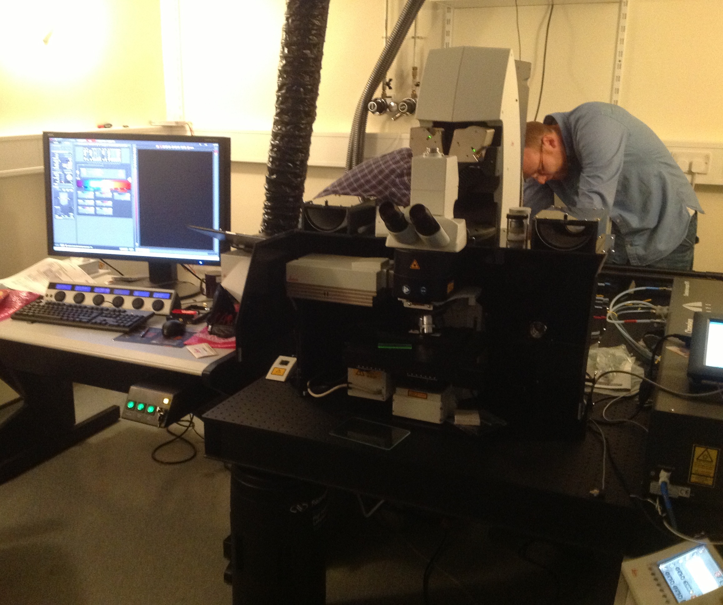 Multi-photon- OPO Confocal Microscope