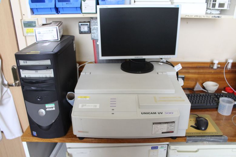 Unicam UV Spectrometer