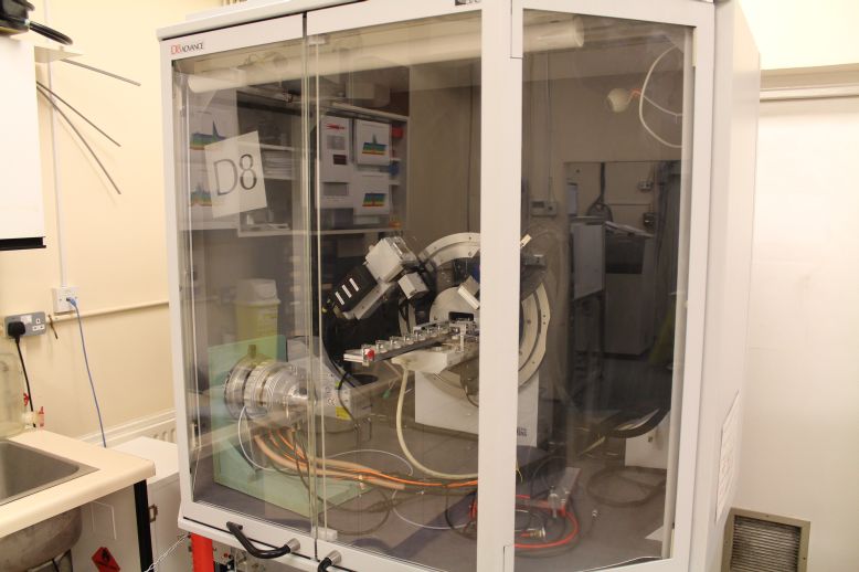 Bruker D8 Advance Diffractometer